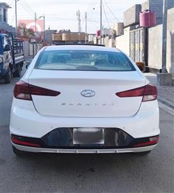 هیۆندای ئەلەنترا